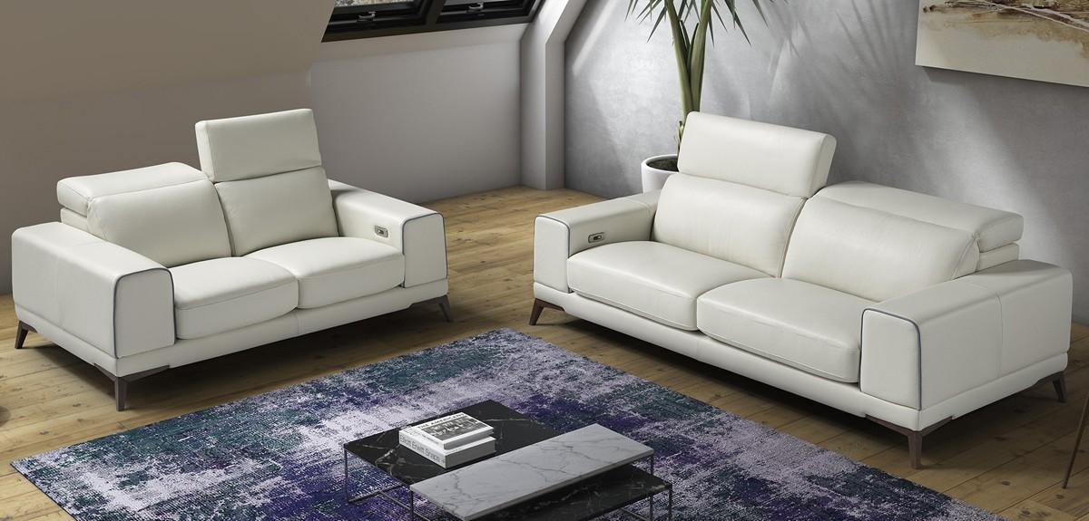 

    
VIG Furniture Estro Salotti Bolton Italian Leather White/Blue Sofa Set 3P Modern

