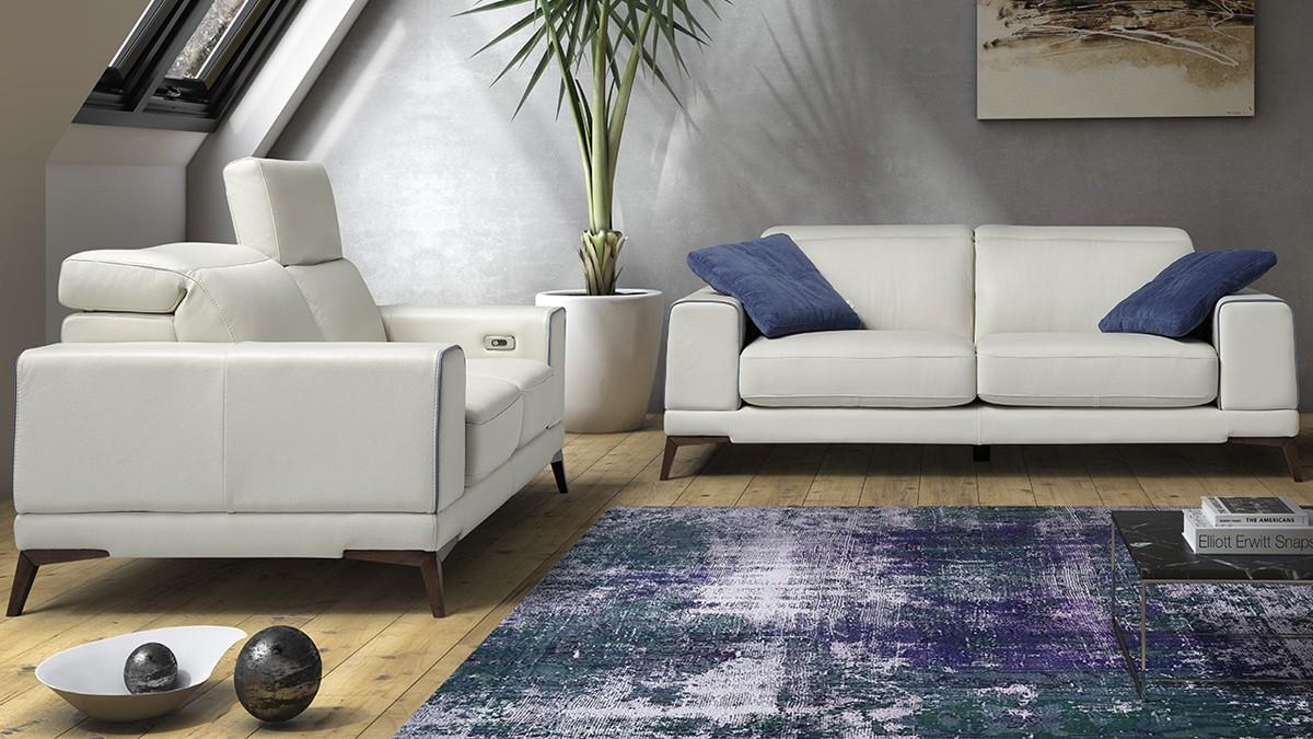 

    
VGNTBOLTON-WHTBLU VIG Furniture Sofa Set
