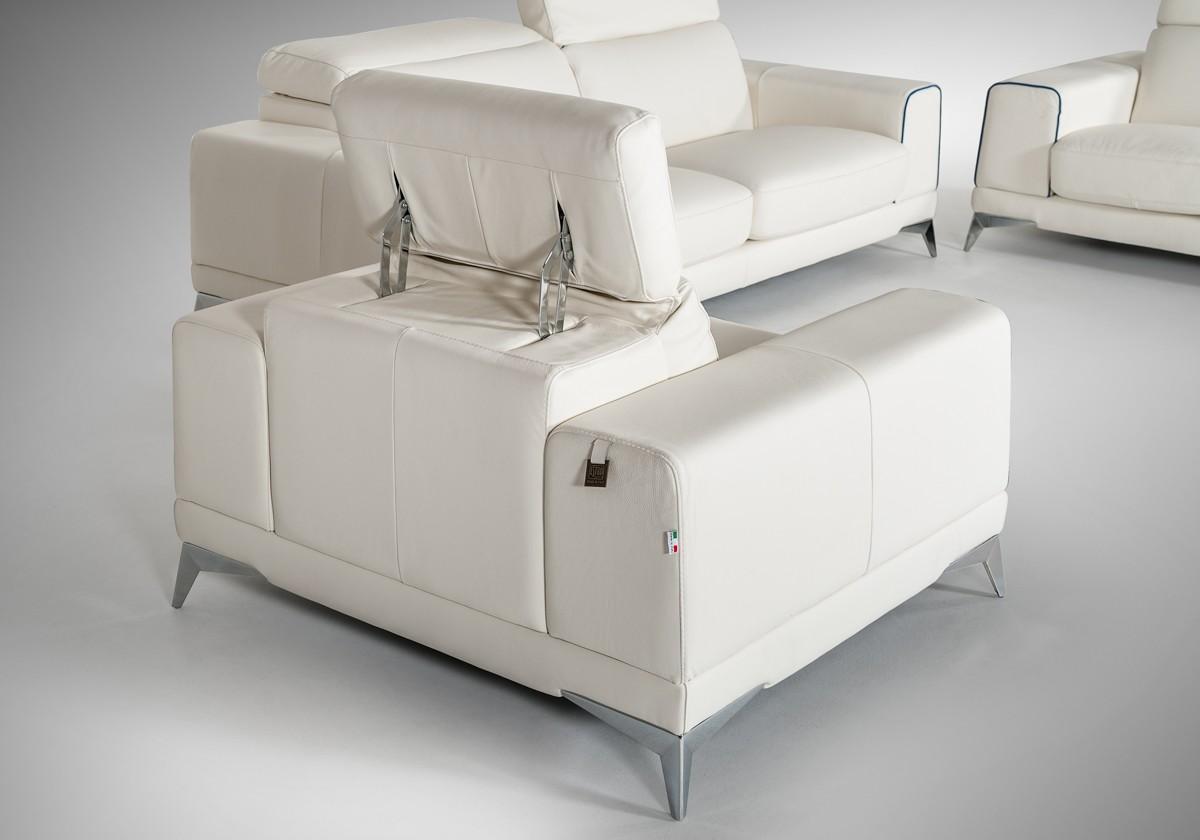 

                    
VIG Furniture VGNTBOLTON-WHTBLU Sofa Set White/Blue Italian Leather Purchase 
