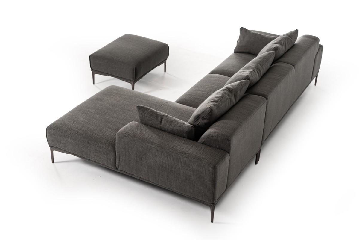 

    
Modern Dark Grey Fabric Sectional Sofa w/ Ottoman Right VIG Divani Casa Durant
