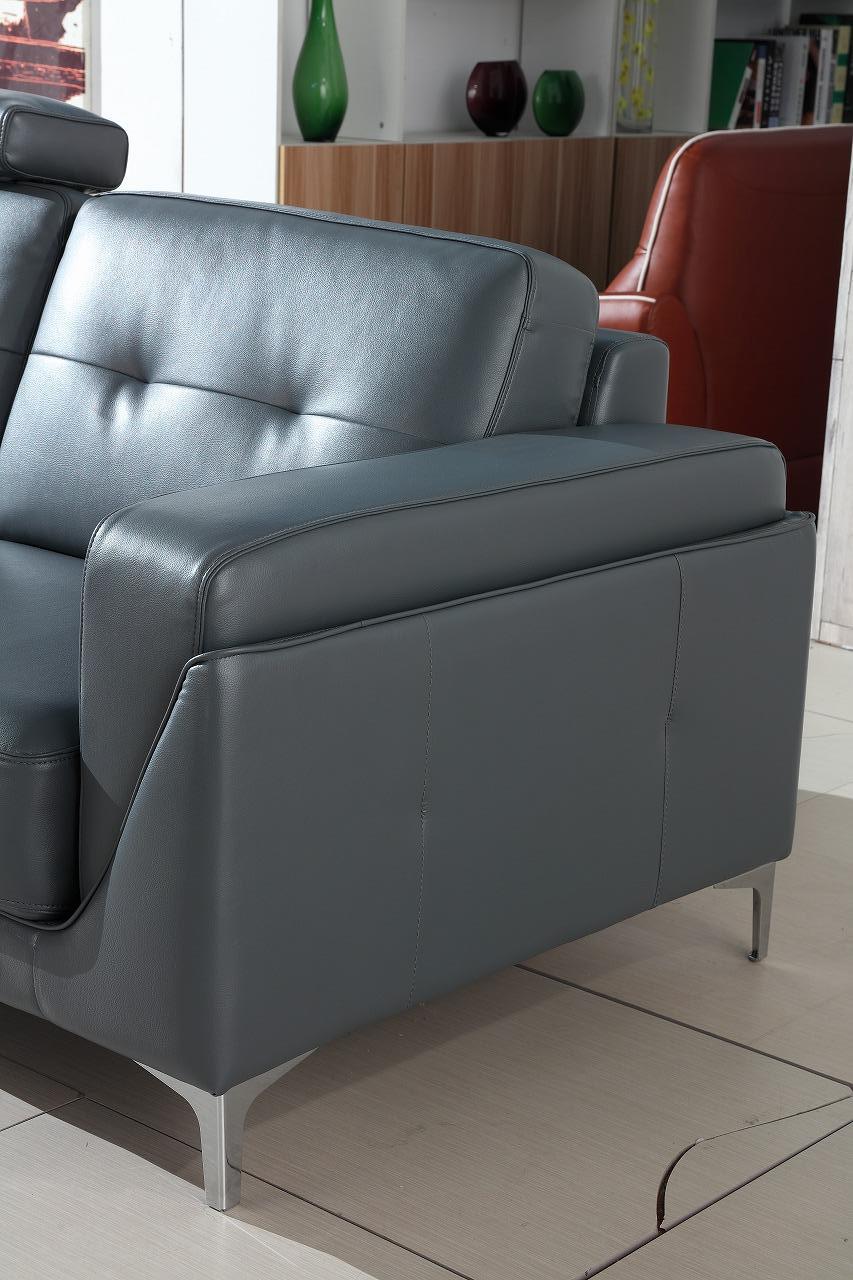 

        
VIG Furniture Divani Casa Markham Sofa Loveseat and Chair Set Gray Bonded Leather 00840729143509
