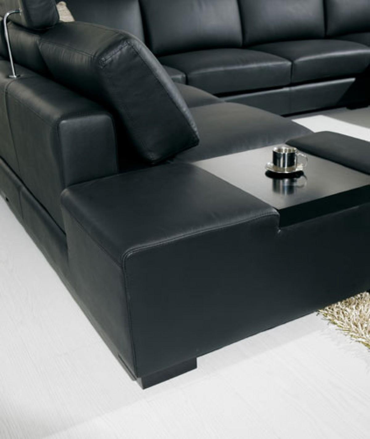 

    
VIG Furniture Divani Casa T35 Sectional Sofa Black VGYIT35-2BL
