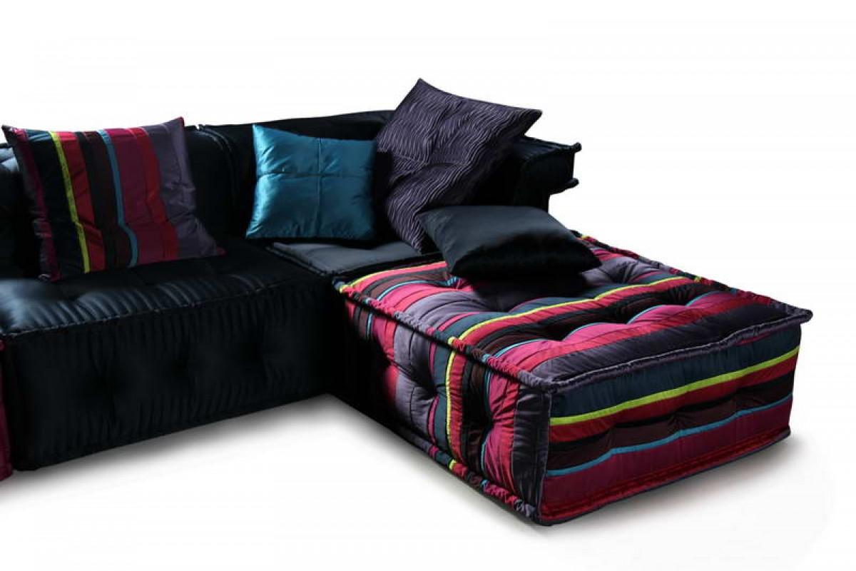 

        
VIG Furniture Versus Chloe Sectional Sofa Multi Imitation Silk Fabric 00840729122078
