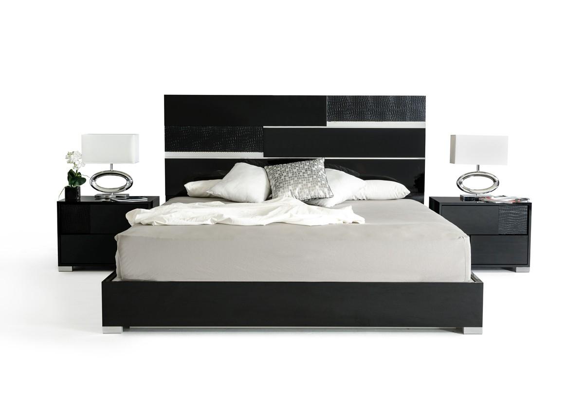 

    
VIG Modrest Ancona Black High Gloss Crocodile Textured Accent California  King Bed Made In Italy
