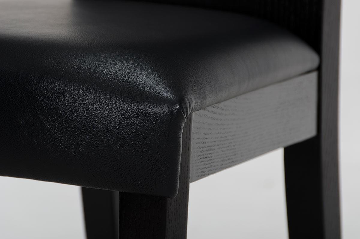

    
VGGUESCAPEBLK-CHAIR VIG Furniture Dining Side Chair
