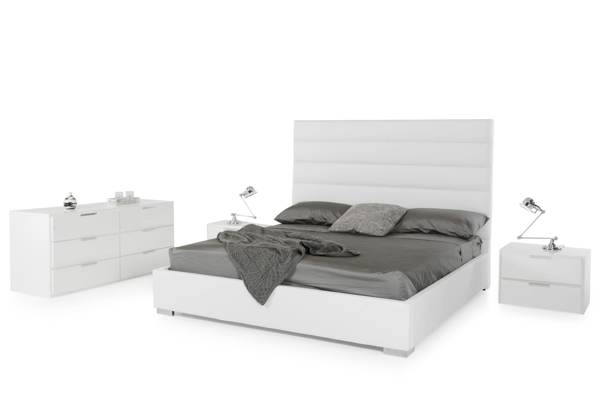 

    
VGJY4015-EK VIG Modrest Kasia White Leatherette Padded King Bed Modern Contemporary
