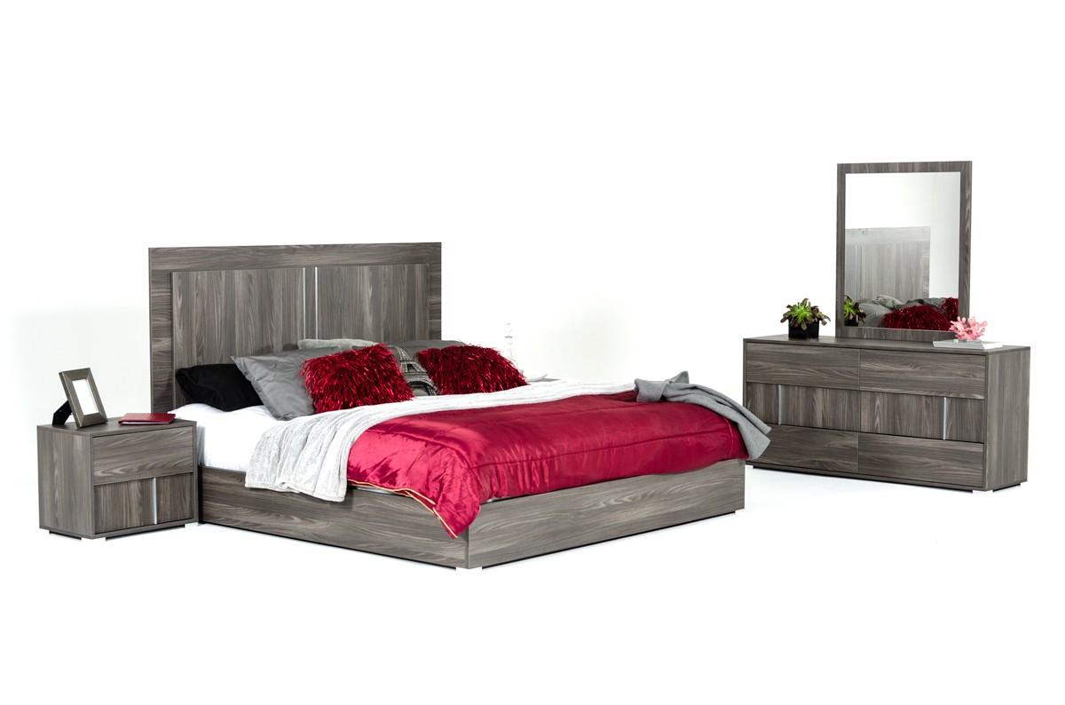 

        
VIG Furniture Modrest Luca Platform Bed Grey Veneers 00840729142243
