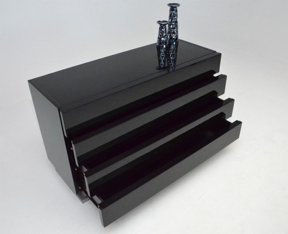 

    
4-Drawers Dresser in Black Lacquer VIG Modrest Lyrica Contemporary
