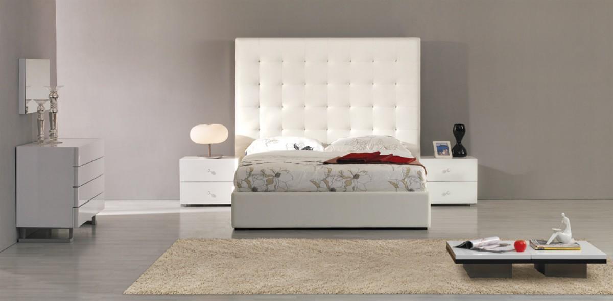 

    
VIG Modrest Lyrica White Leatherette Tall Headboard King Bedroom Set 5Pcs
