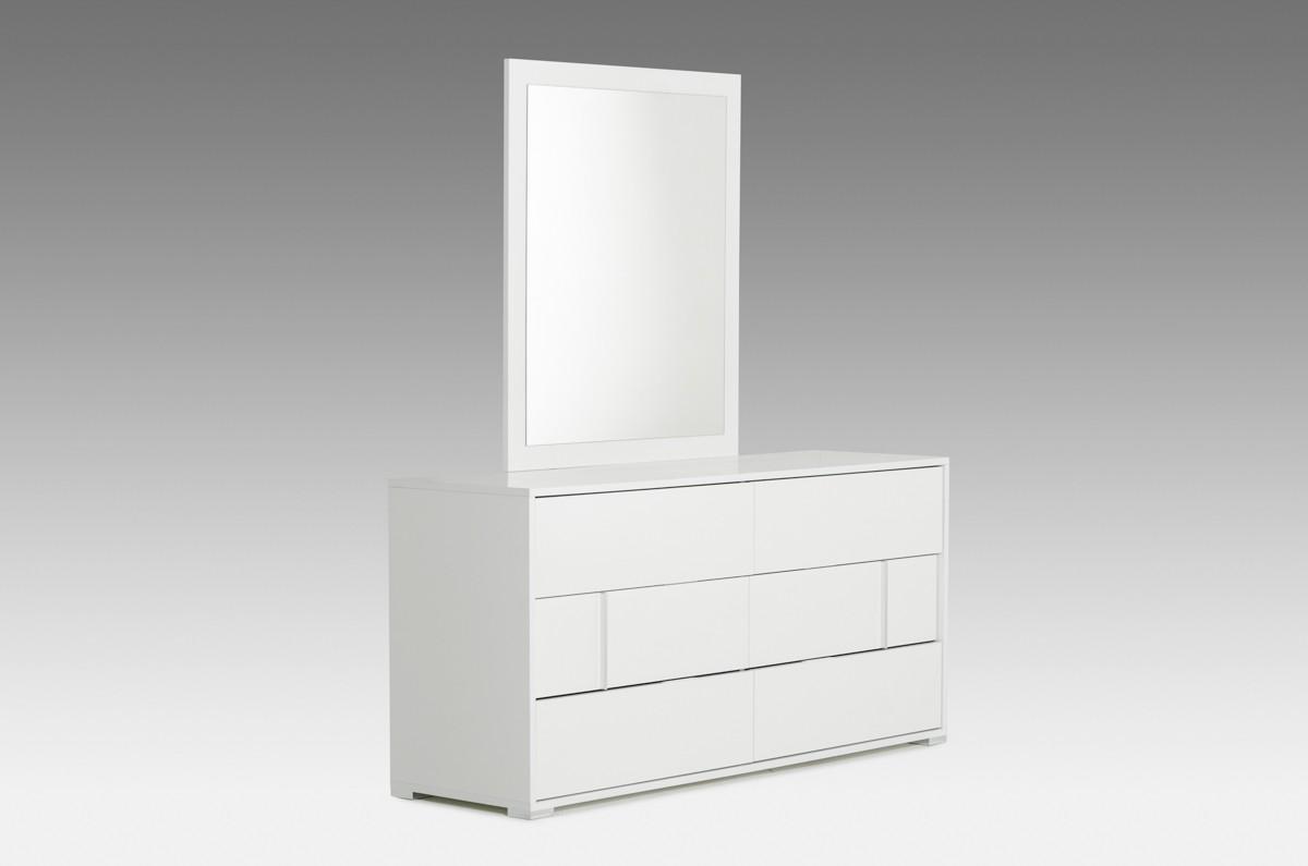 

                    
VIG Furniture Modrest Nicla Double Dresser White  Purchase 
