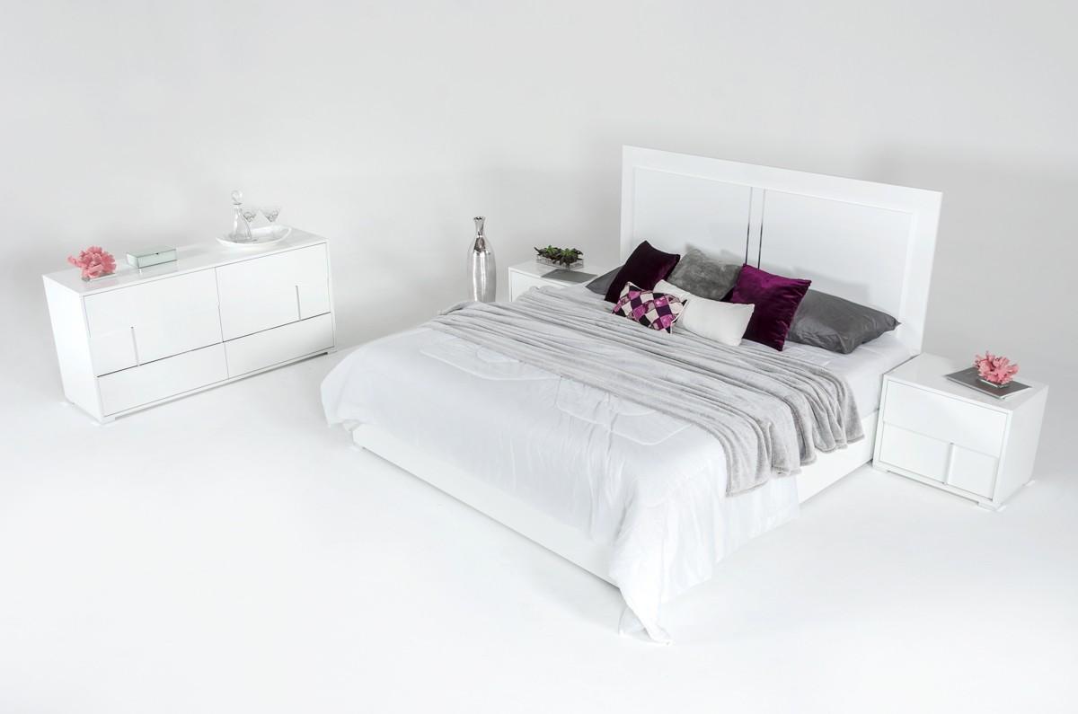 

    
VGACNICLA-BED-Q-Set-3 VIG Modrest Nicla Modern White Gloss Finish Queen Bedroom Set 3Pcs Made In Italy
