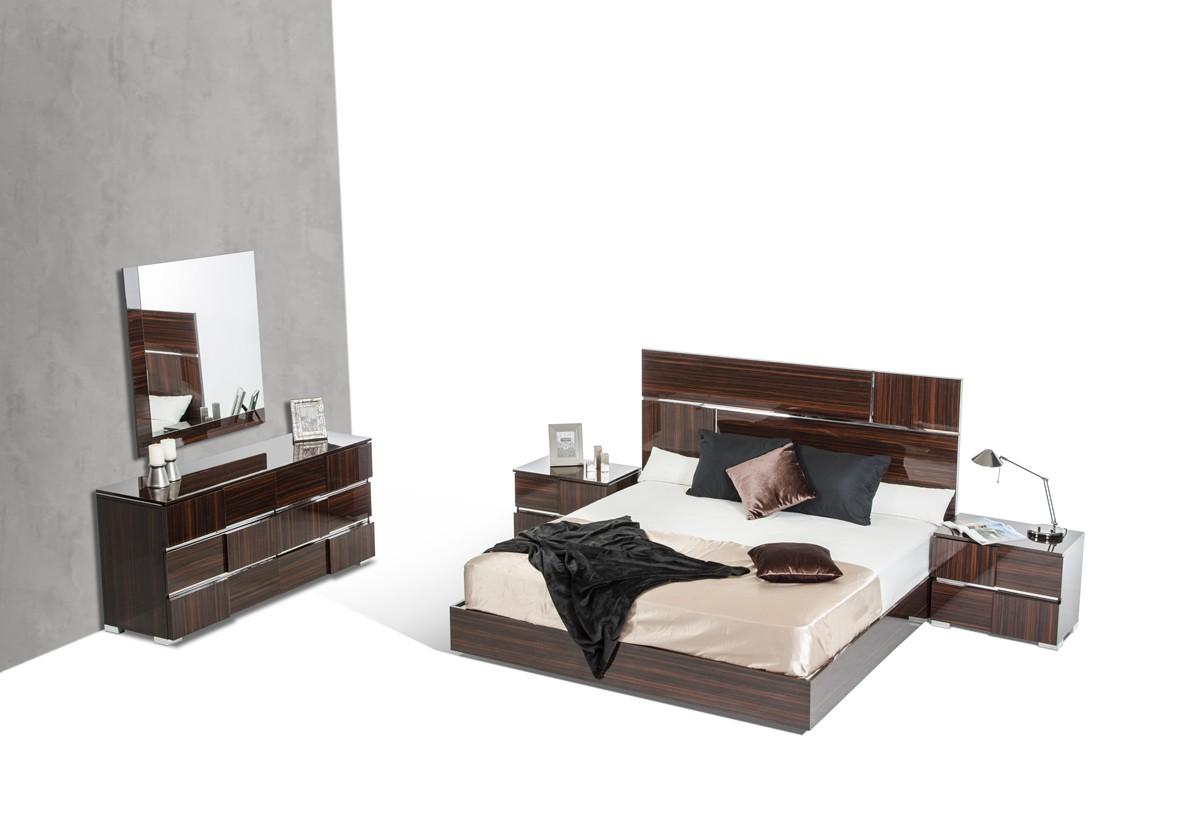 

    
VGACPICASSO-SET-EBONY-CK-Set-5 VIG Modrest Picasso Ebony Lacquer Finish Cal King Bedroom Set 5Pcs Made In Italy
