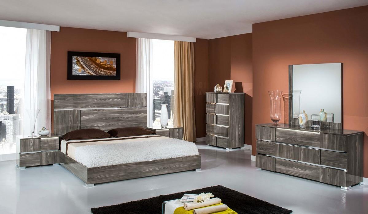

    
VGACPICASSO-BED-GRY-CK-Set-3 VIG Furniture Platform Bed
