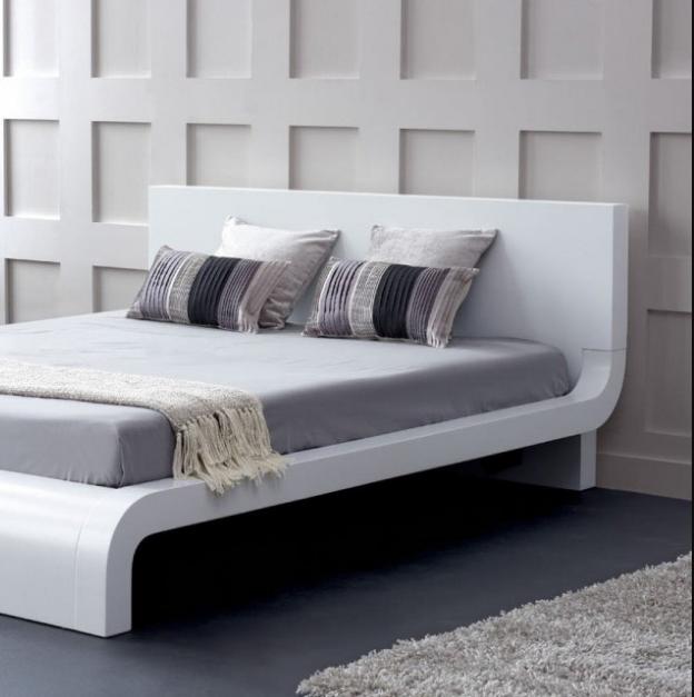 

        
VIG Furniture Modrest Roma Platform Bed White White Finish 00840729101981
