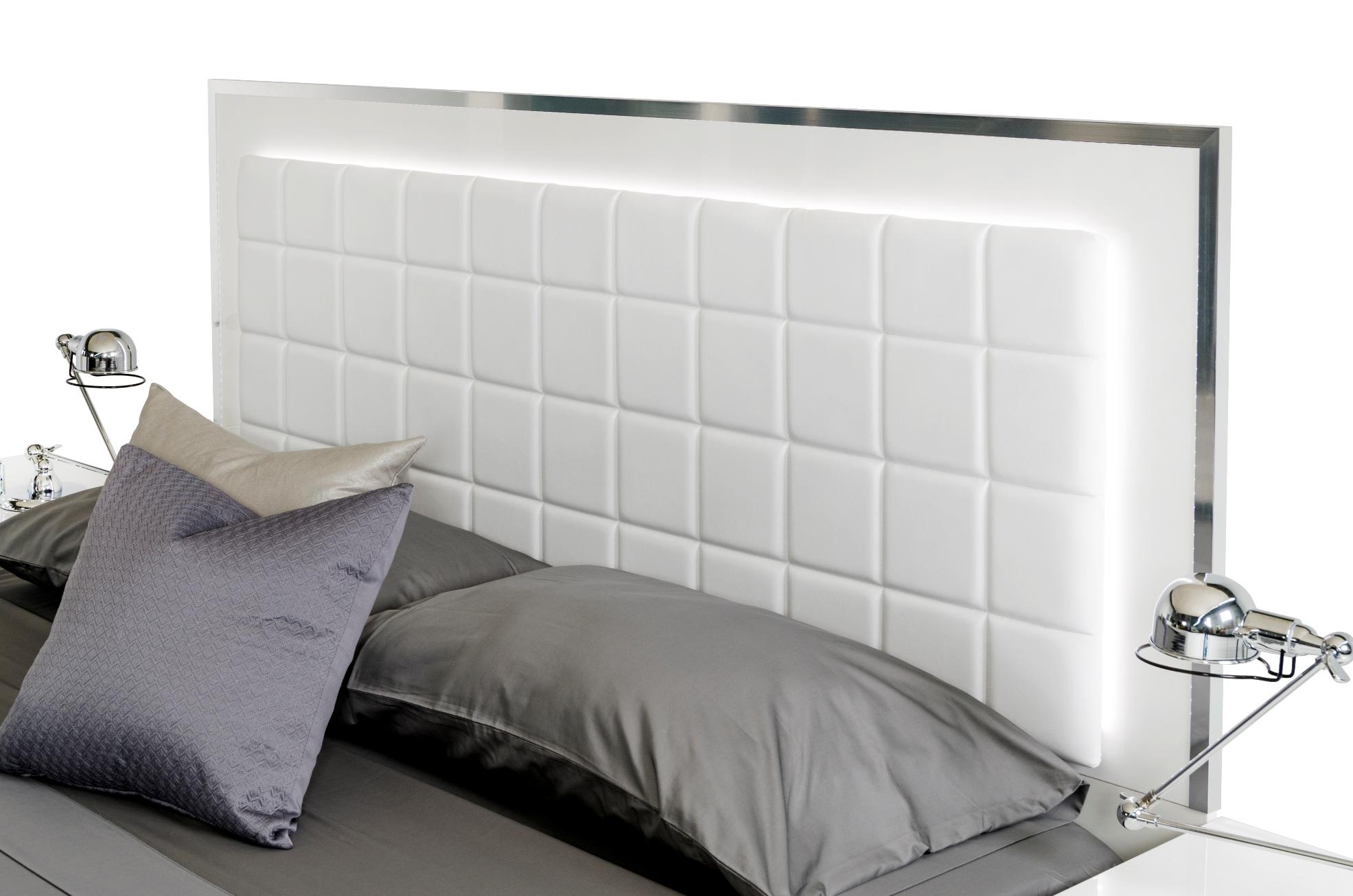 

    
Modrest San Marino Platform Bedroom Set
