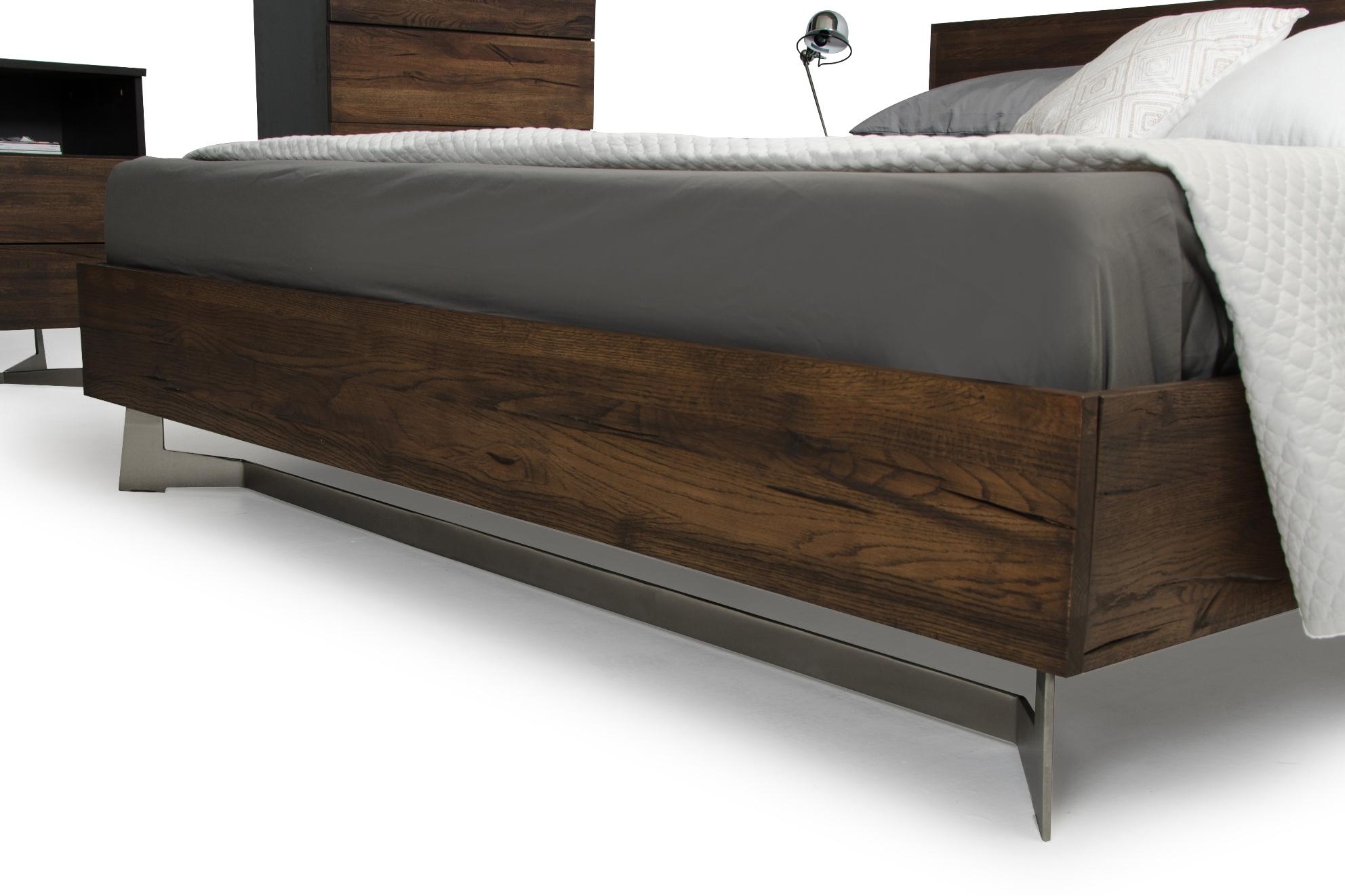 

        
VIG Furniture Modrest Wharton Platform Bed Brown  00840729141017
