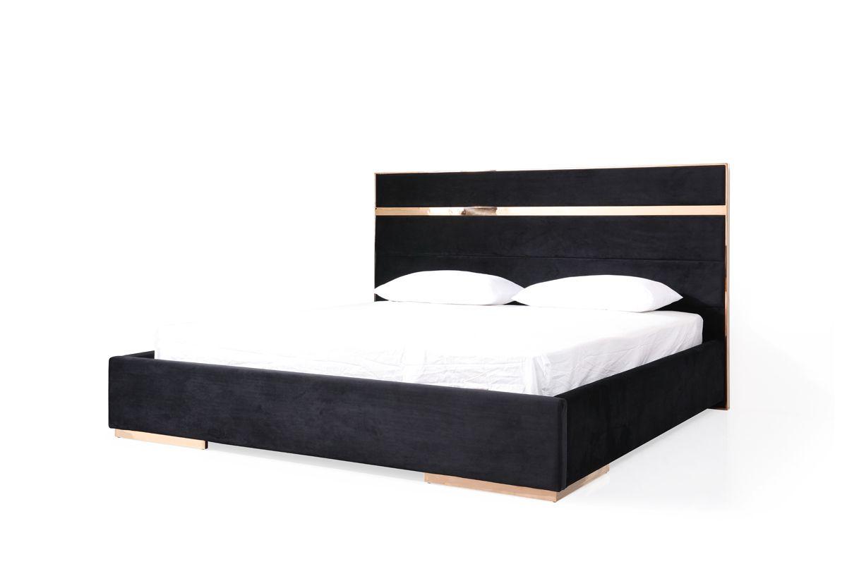 

    
Modern Black Velvet & Rosegold King Bed by VIG Nova Domus Cartier
