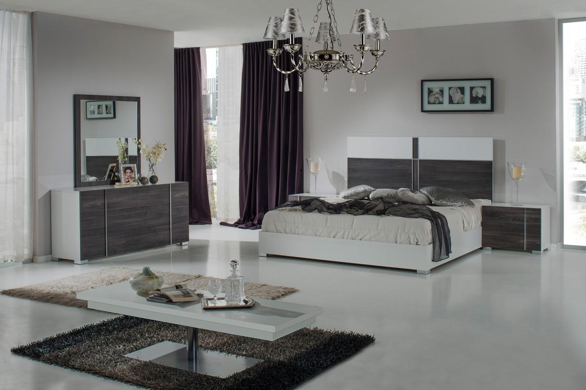 

    
VIG Nova Domus Corrado White Gloss Matte Grey Finish Eastern King Bedroom Set 3Pcs Made In Italy

