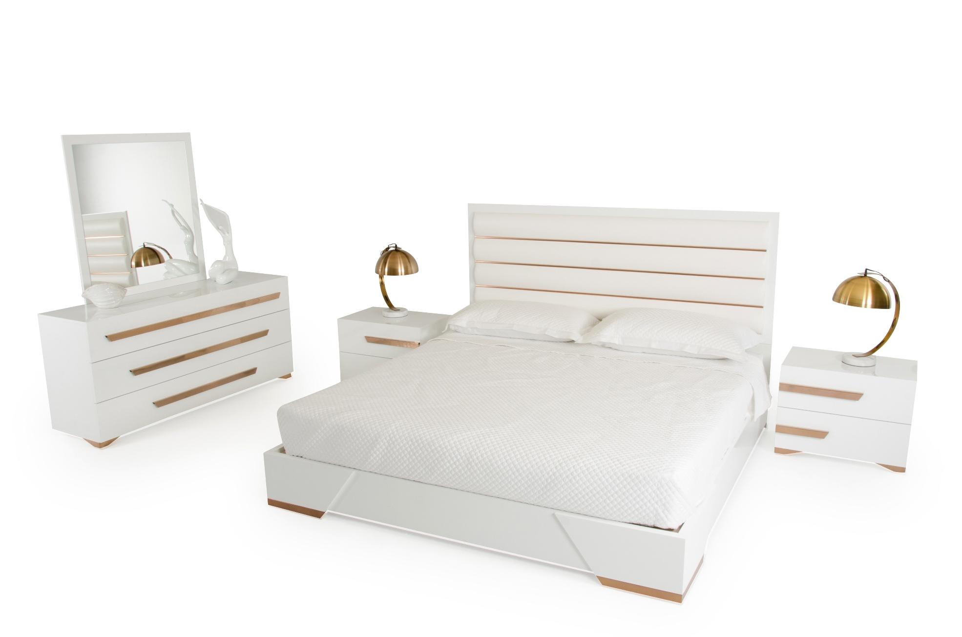 

                    
Buy VIG Nova Domus Juliet Modern White Rosegold Lacquer Finish King Platform Bedroom Set 3Pcs Made In Italy
