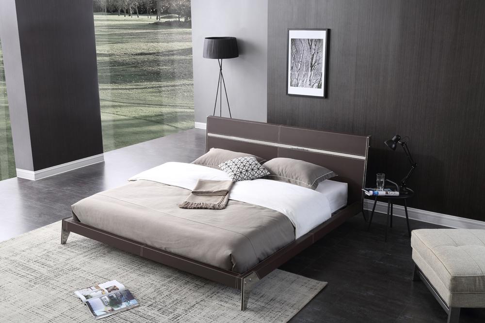 

    
VIG Nova Domus Ria Brown Eco-Leather Stainless Steel Eastern King Bedroom Set 4Pcs
