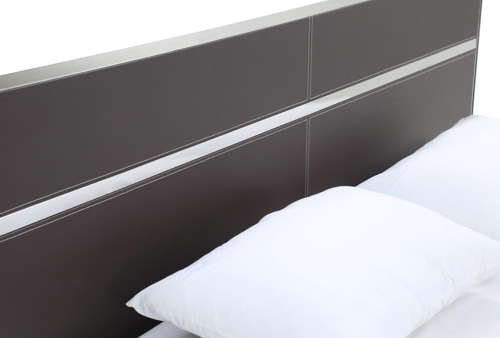 

    
VGVCBD-A001-Q-Set-4 VIG Nova Domus Ria Brown Eco-Leather Stainless Steel Queen Bedroom Set 4Pcs
