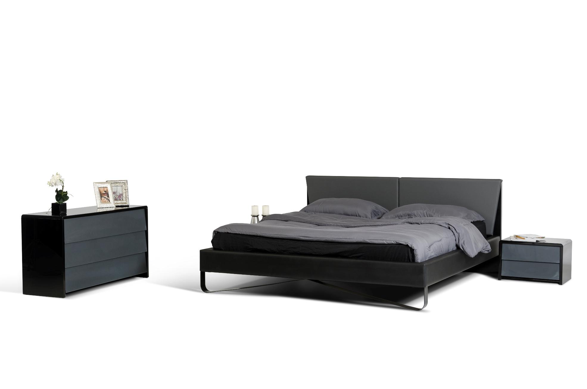 

        
VIG Furniture Nova Domus Stone Platform Bed Black/Grey Leatherette 00840729142687
