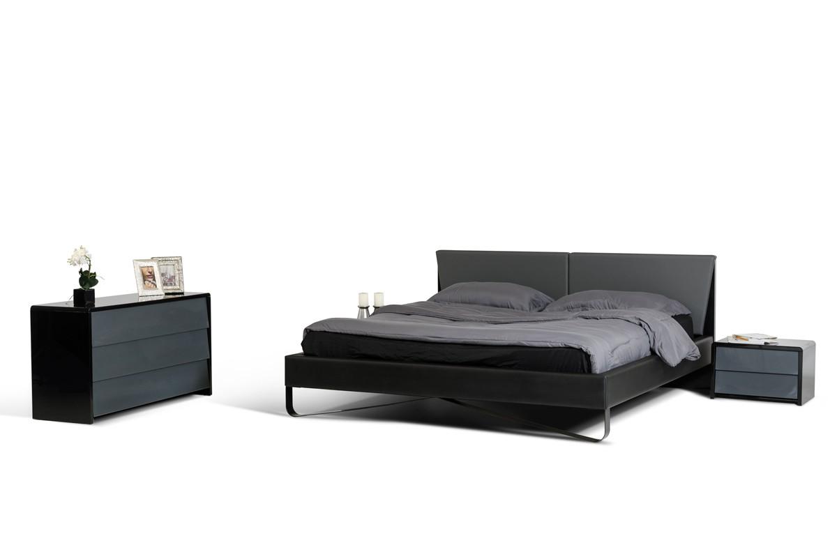 

        
VIG Furniture Nova Domus Stone Platform Bed Black/Grey Leatherette 00840729142670
