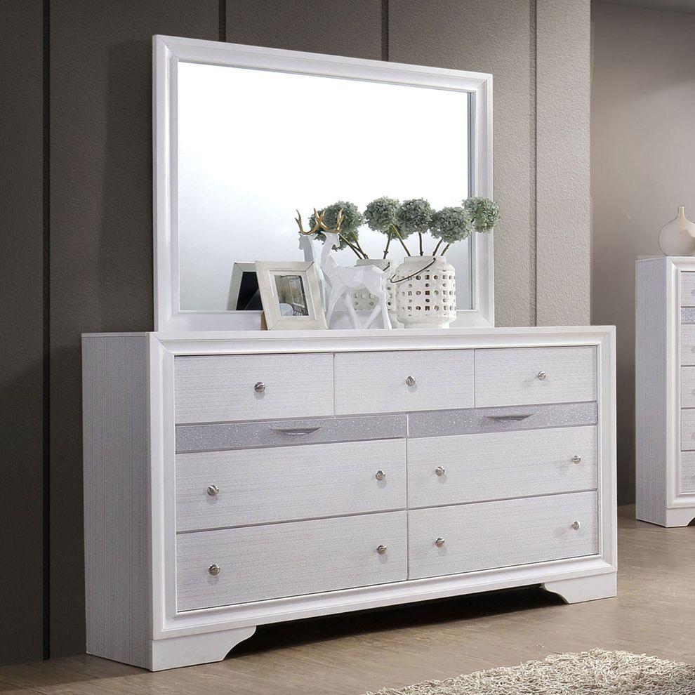 Contemporary, Modern Dresser MATRIX GHF-808857710864 in White 
