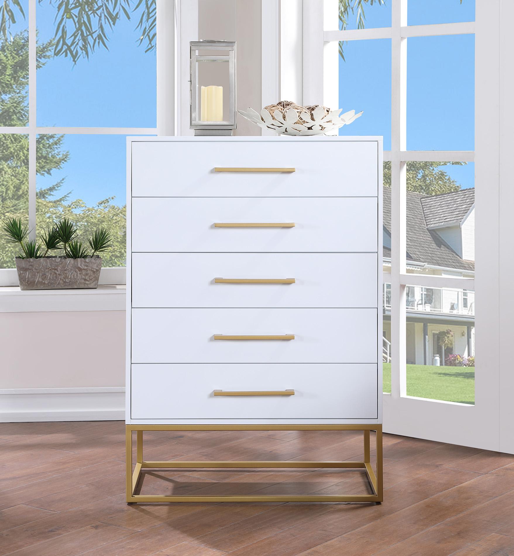 

    
White & Brushed Gold Five Drawer Chest MAXINE 848White-CH Meridian Modern
