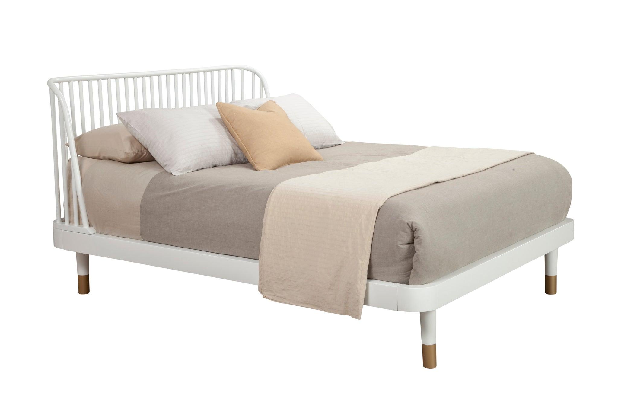 Contemporary Platform Bed MADELYN 2010-67CK in White 