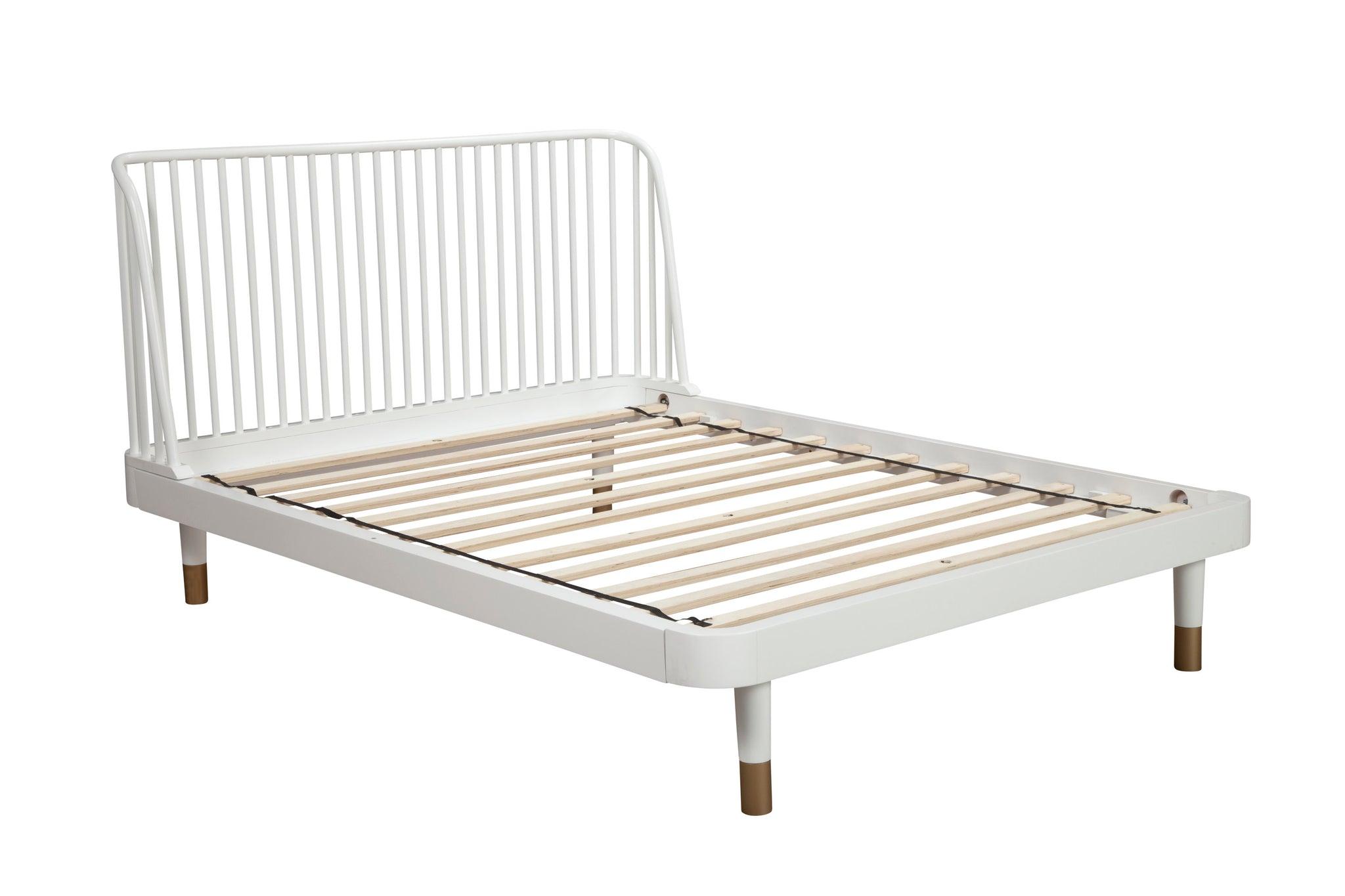 

        
Alpine Furniture MADELYN Platform Bedroom Set White  840108500992
