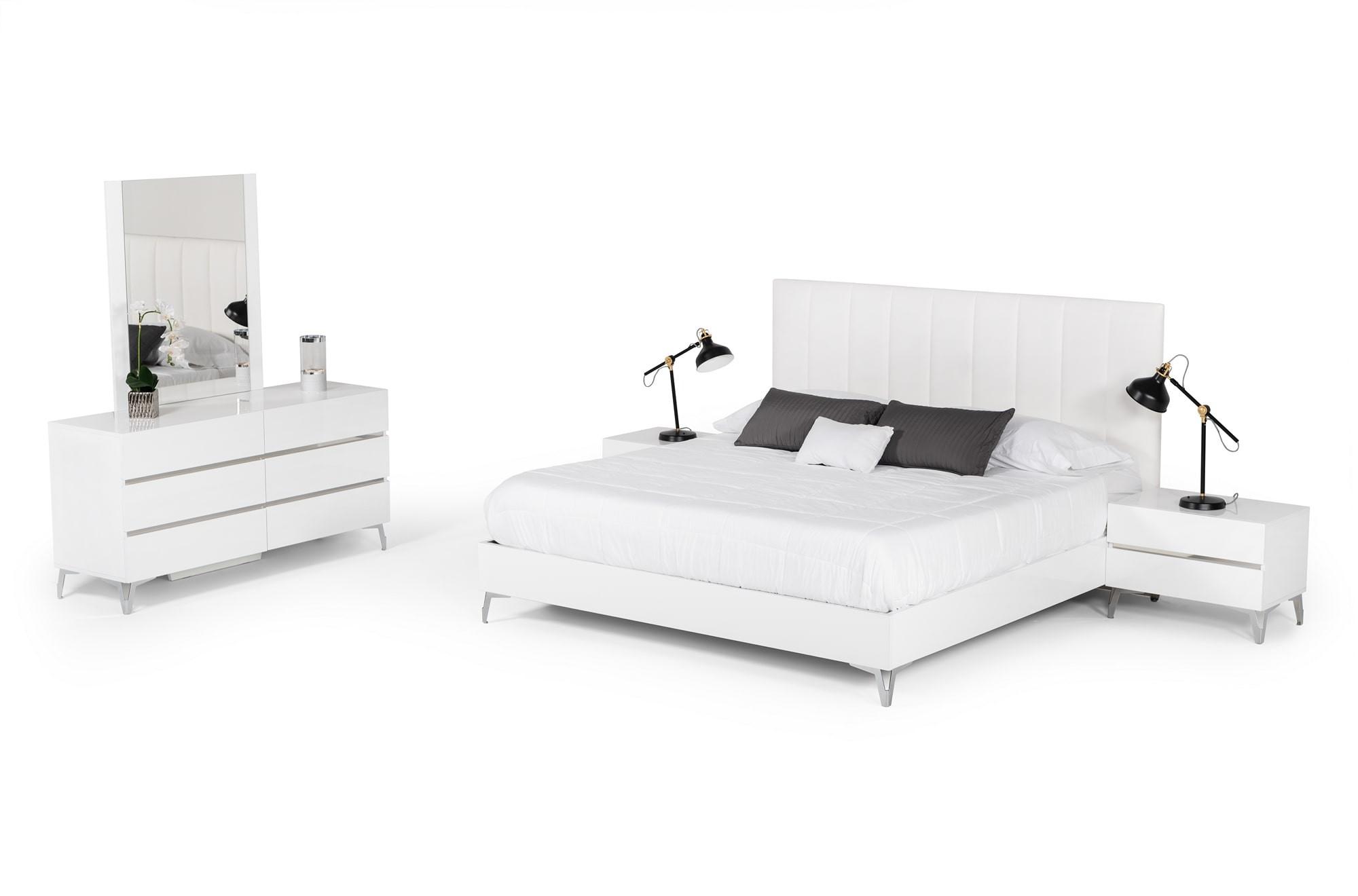 

    
White Eco Leather King Bedroom Set 5P VIG Nova Domus Angela MADE IN ITALY
