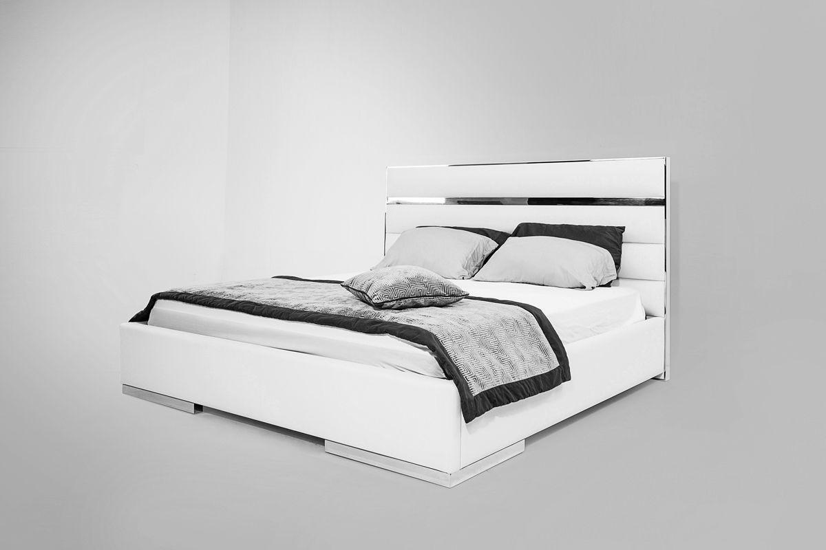 

    
VIG Furniture VGHB-FRANCOIS-SET 73398 Platform Bed Set White VGHB-FRANCOIS-SET 73398
