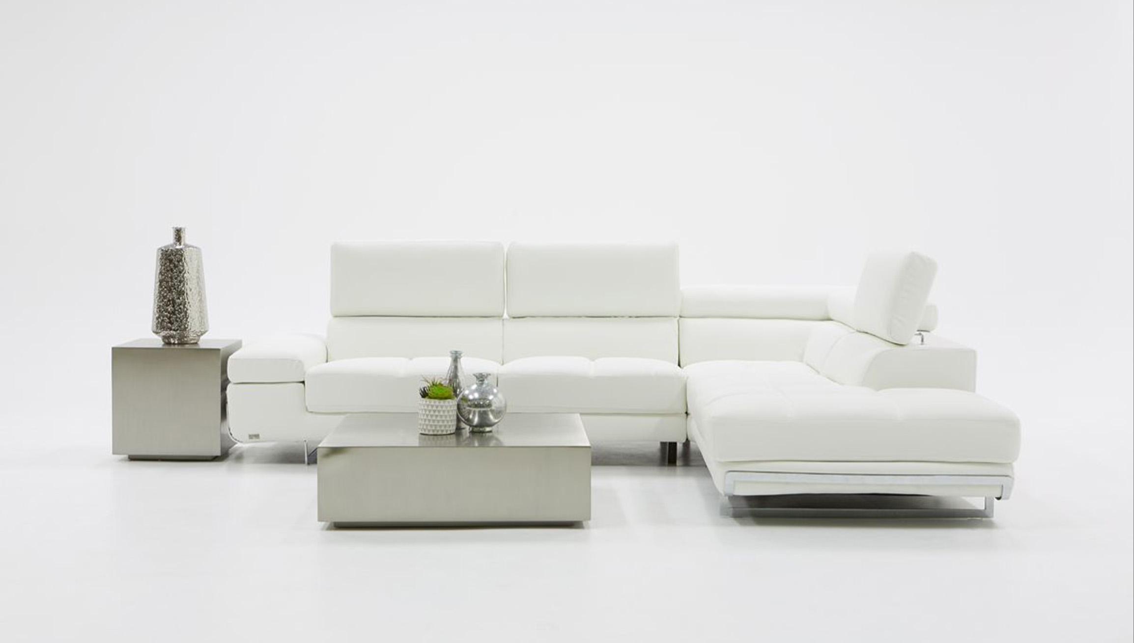 Contemporary, Modern Sectional Sofa VGKNK8317-ECO-WHT VGKNK8317-ECO-WHT in White Eco Leather