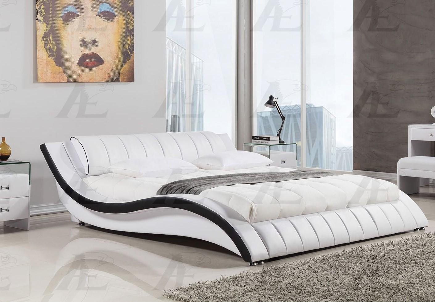 Contemporary, Modern Platform Bed B-D030 B-D030-EK in White, Black Faux Leather