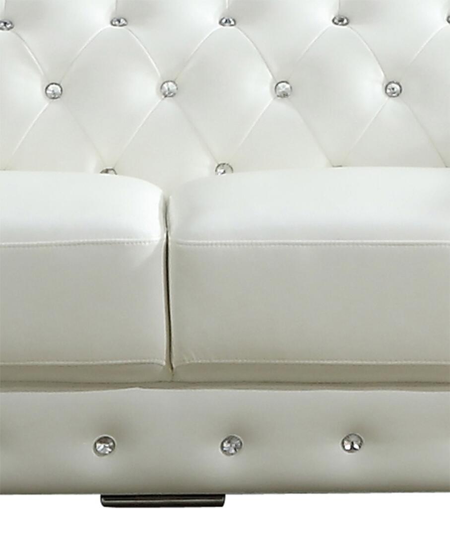 

        
Cosmos Furniture Charlise Loveseat White Faux Leather 810053740187
