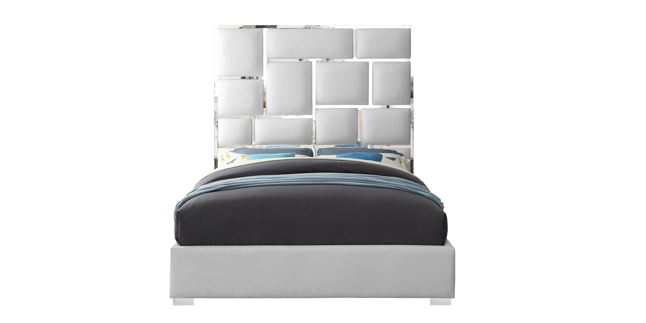 

        
Meridian Furniture MILAN White-K Platform Bed Chrome/White Faux Leather 704831406610
