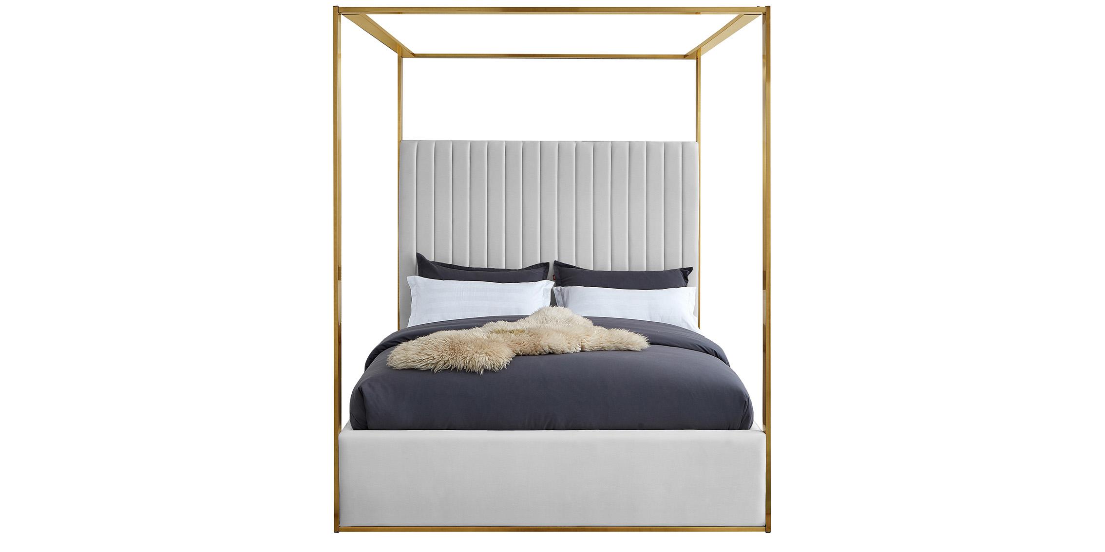 

        
Meridian Furniture JONES JonesWhite-K Poster Bed White/Gold Faux Leather 094308267234
