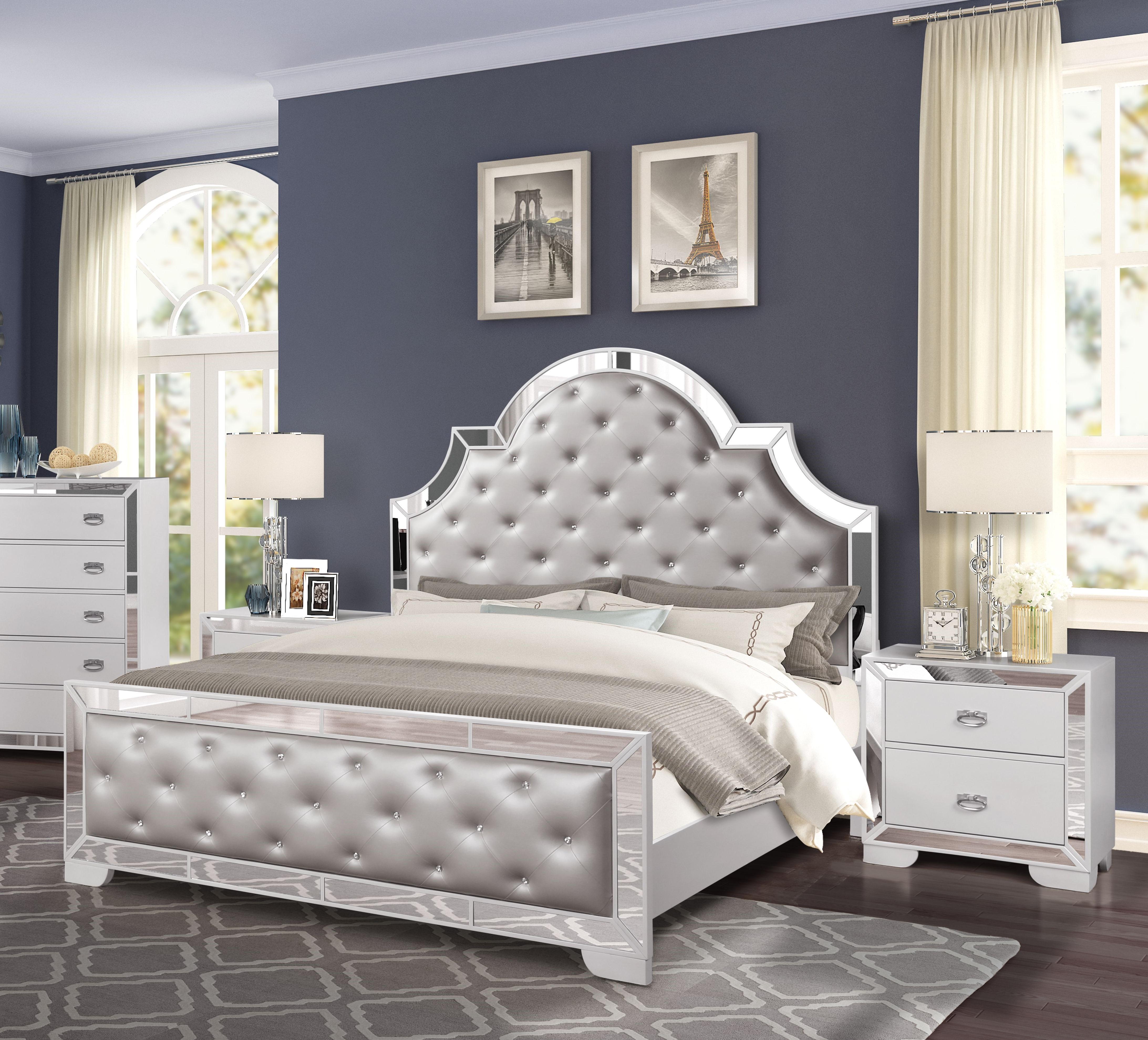 

    
White Finish King Bedroom Set 3Pcs Contemporary Cosmos Furniture Grand Gloria
