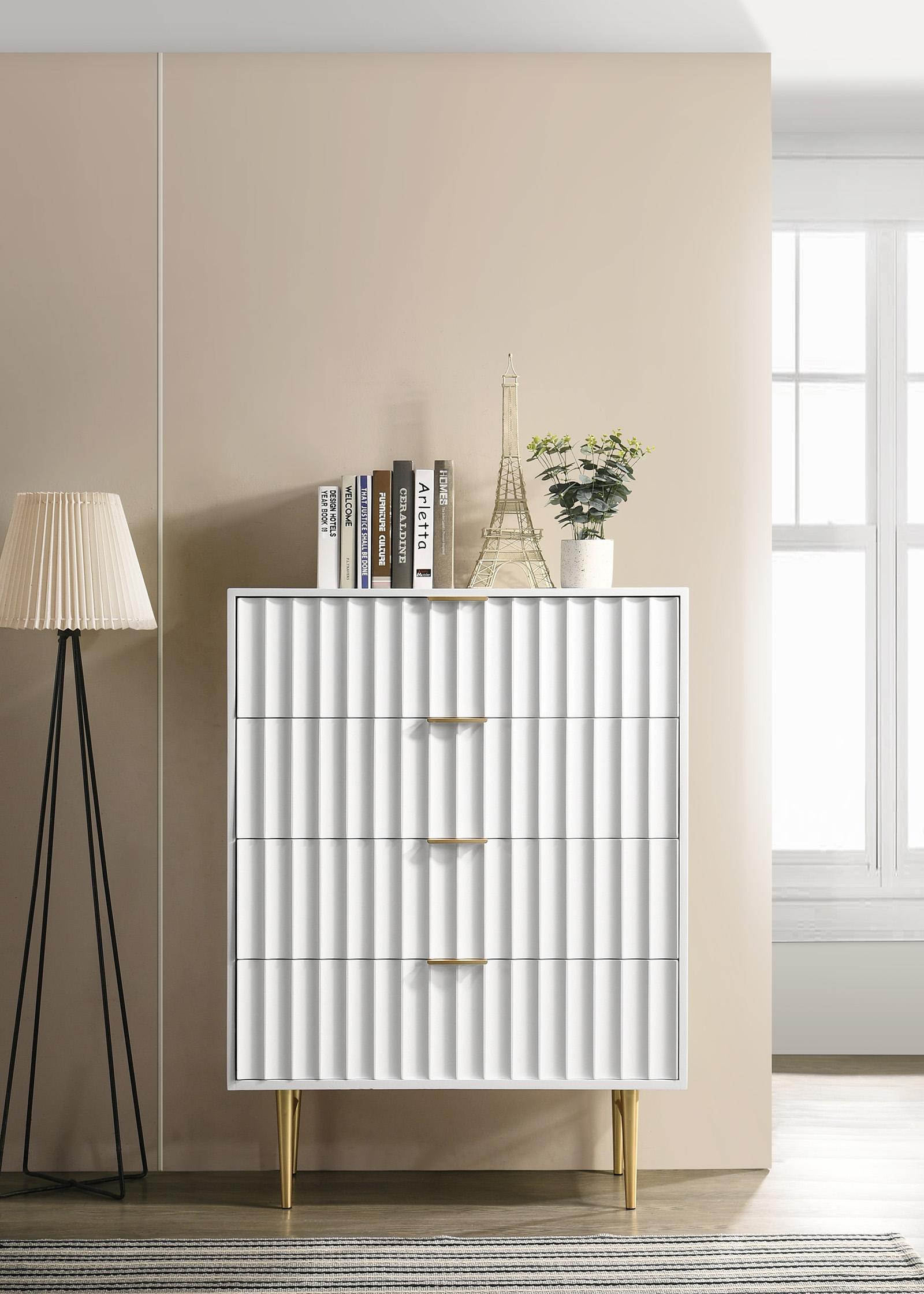 

    
White Gloss & Gold Chest MODERNIST 801White-CH Meridian Contemporary
