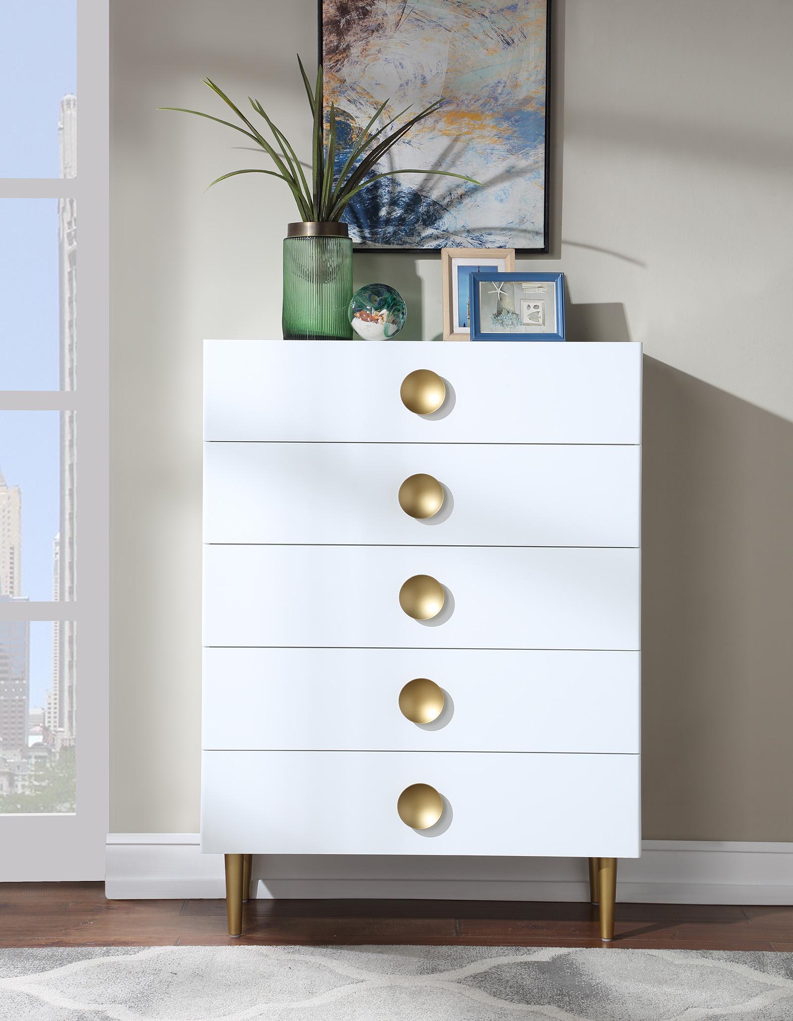 

    
White & Gold Five Drawer Chest ZAYNE 842White-CH Meridian Contemporary Modern
