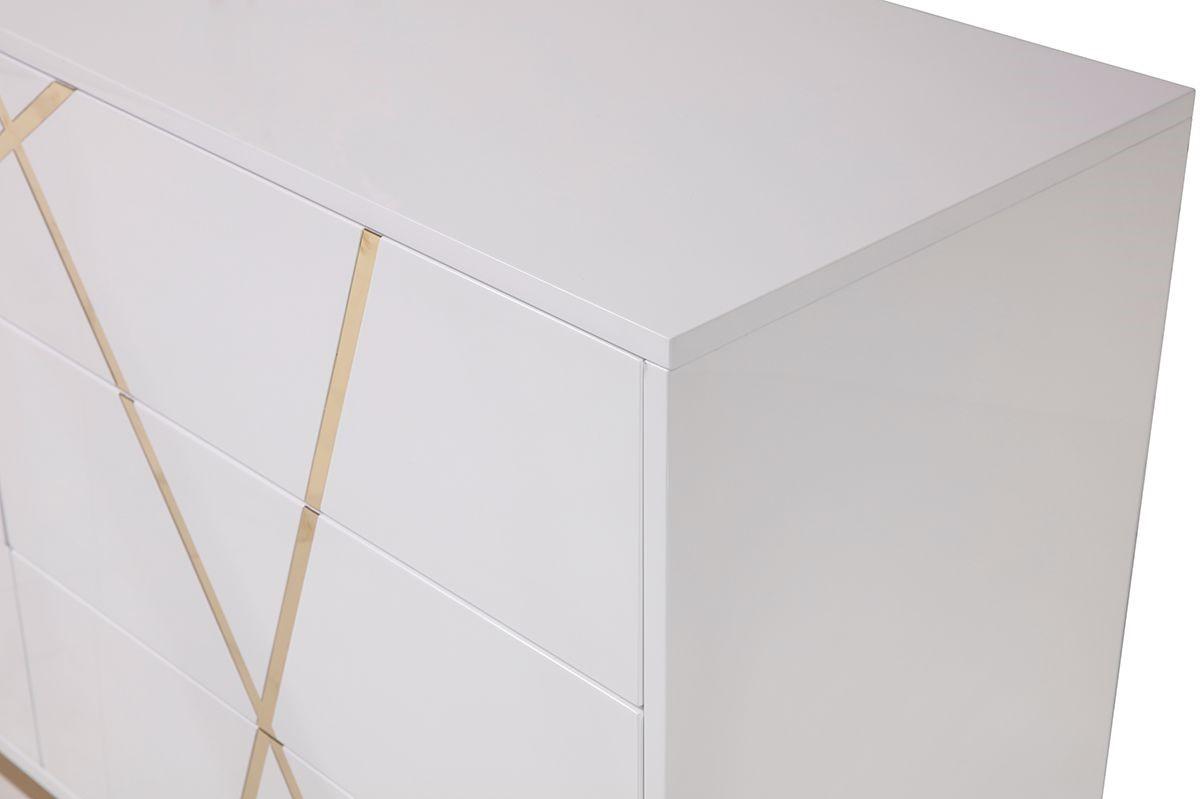 

                    
Buy White High Gloss Dresser & Mirror Set by VIG Modrest Nixa

