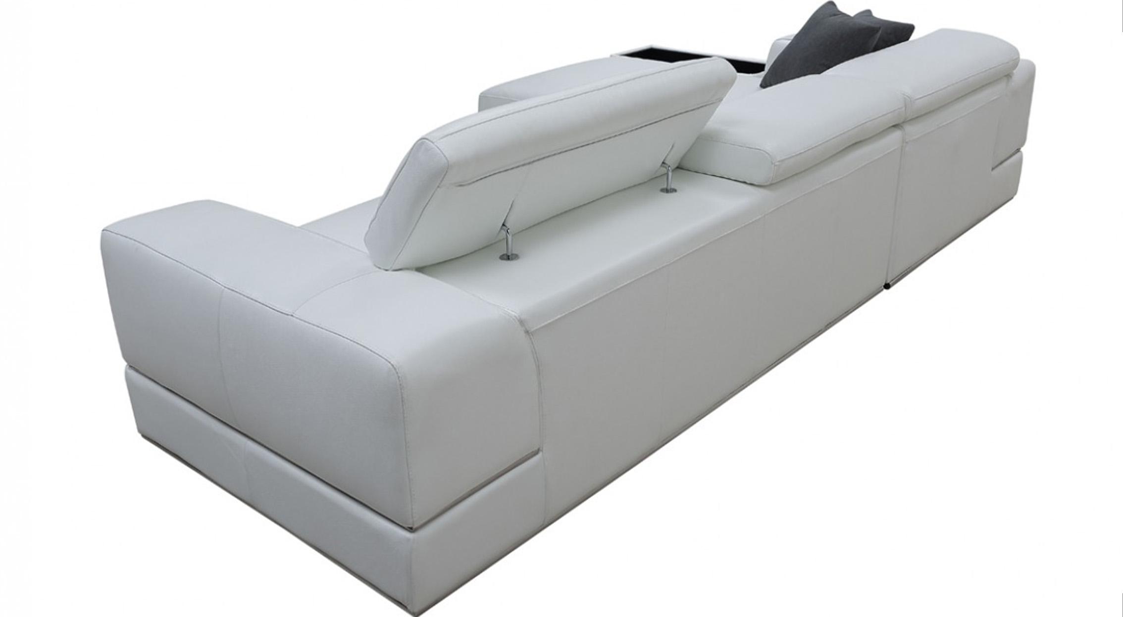 

    
VGCA5106A-WHT VIG Furniture Sectional Sofa
