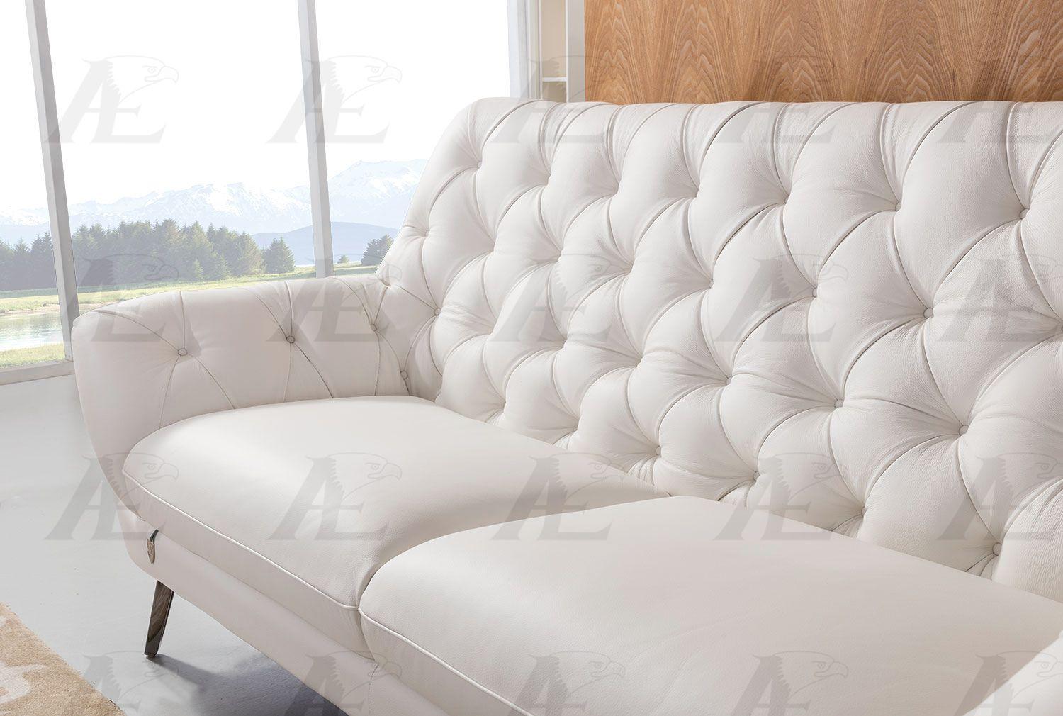 

    
White Italian Leather Tufted Loveseat EK8003-W-LS American Eagle Modern
