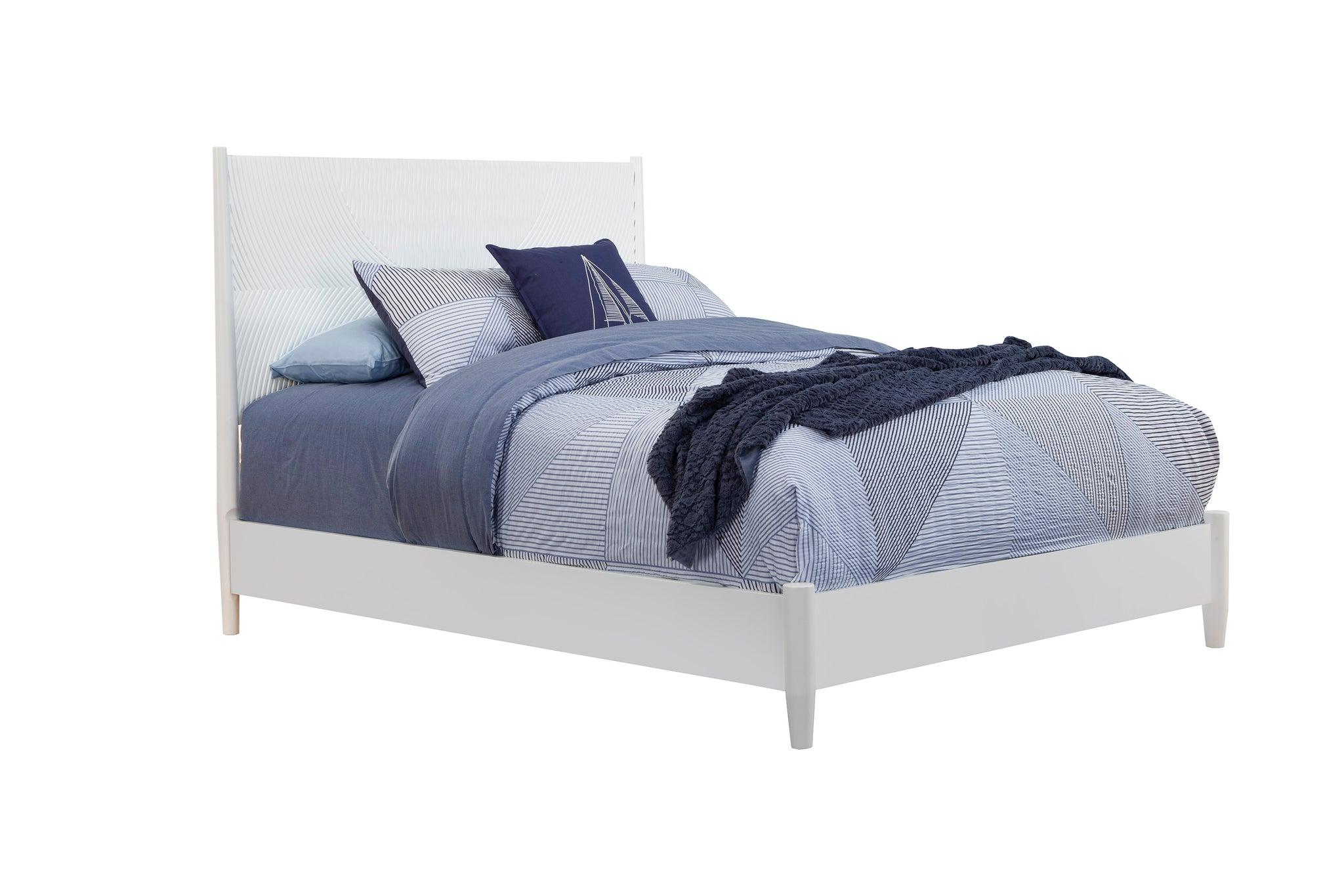 Modern, Traditional Panel Bed TRANQUILITY 1867-07EK in White 
