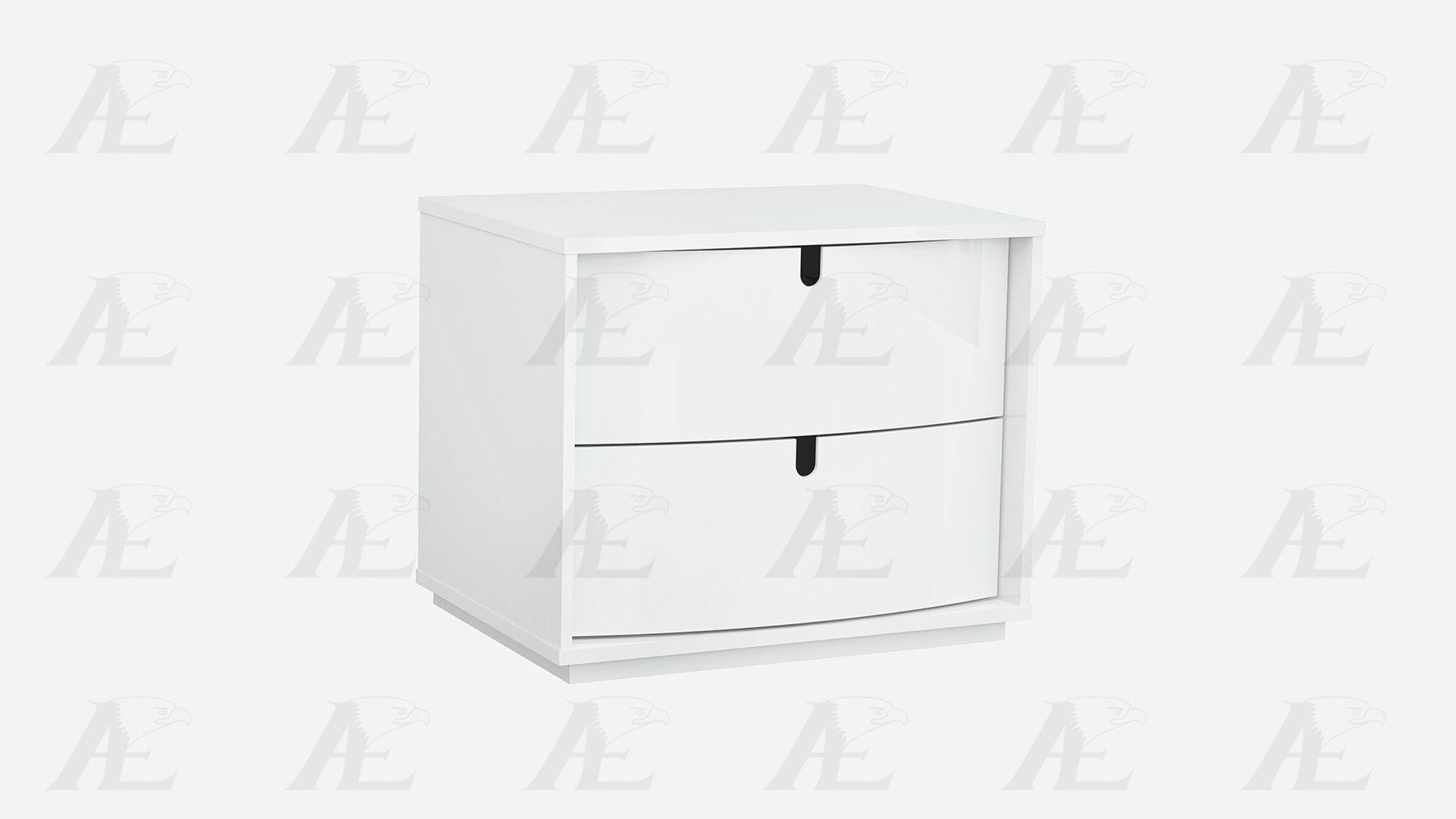 

    
American Eagle Furniture P110-BED-CK Platform Bedroom Set Light Walnut/Beige P110-BED-CK -Set-6
