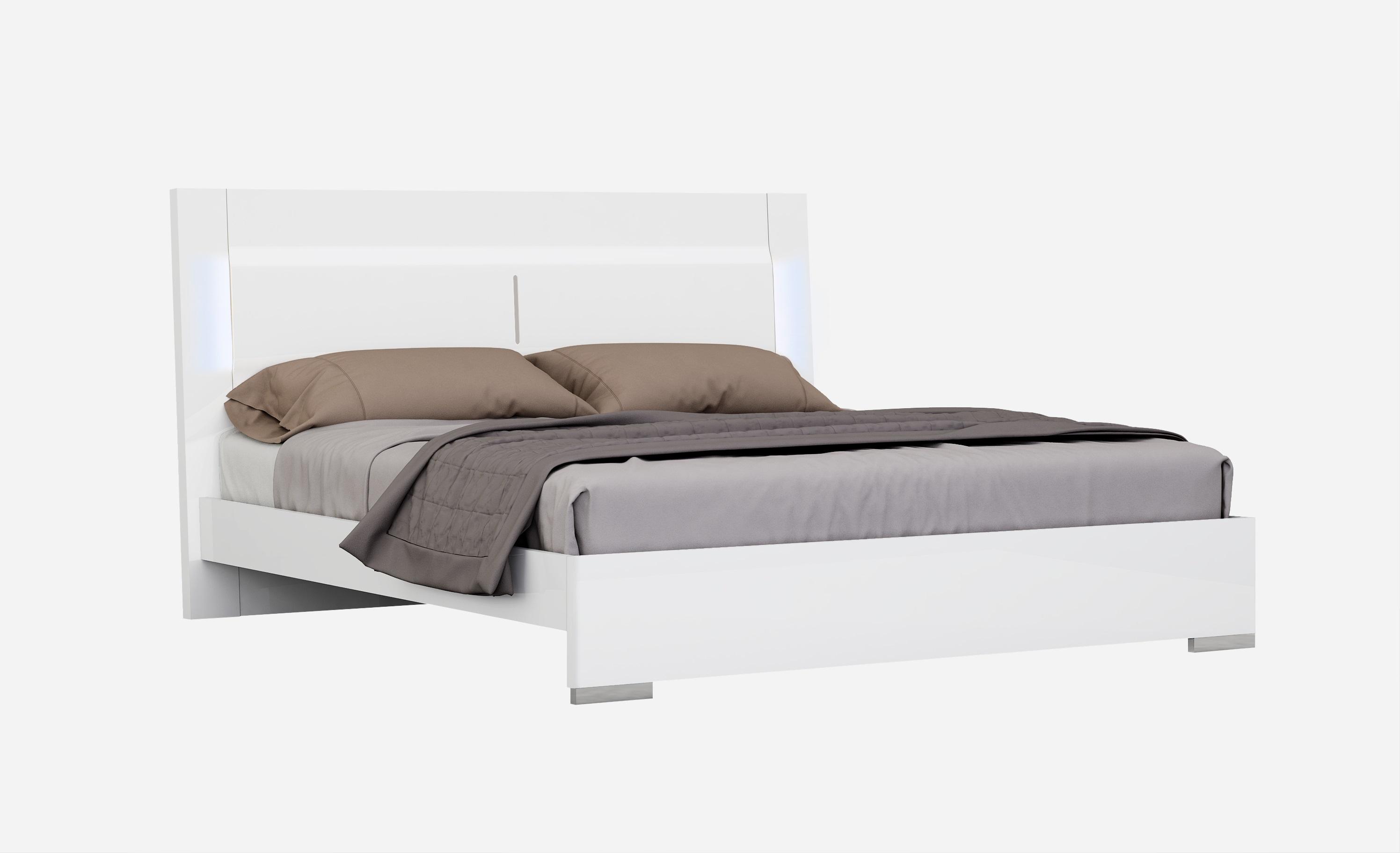 

    
White Lacquer Finish King Size Premium Bedroom Set 3Pcs Modern J&M Oslo
