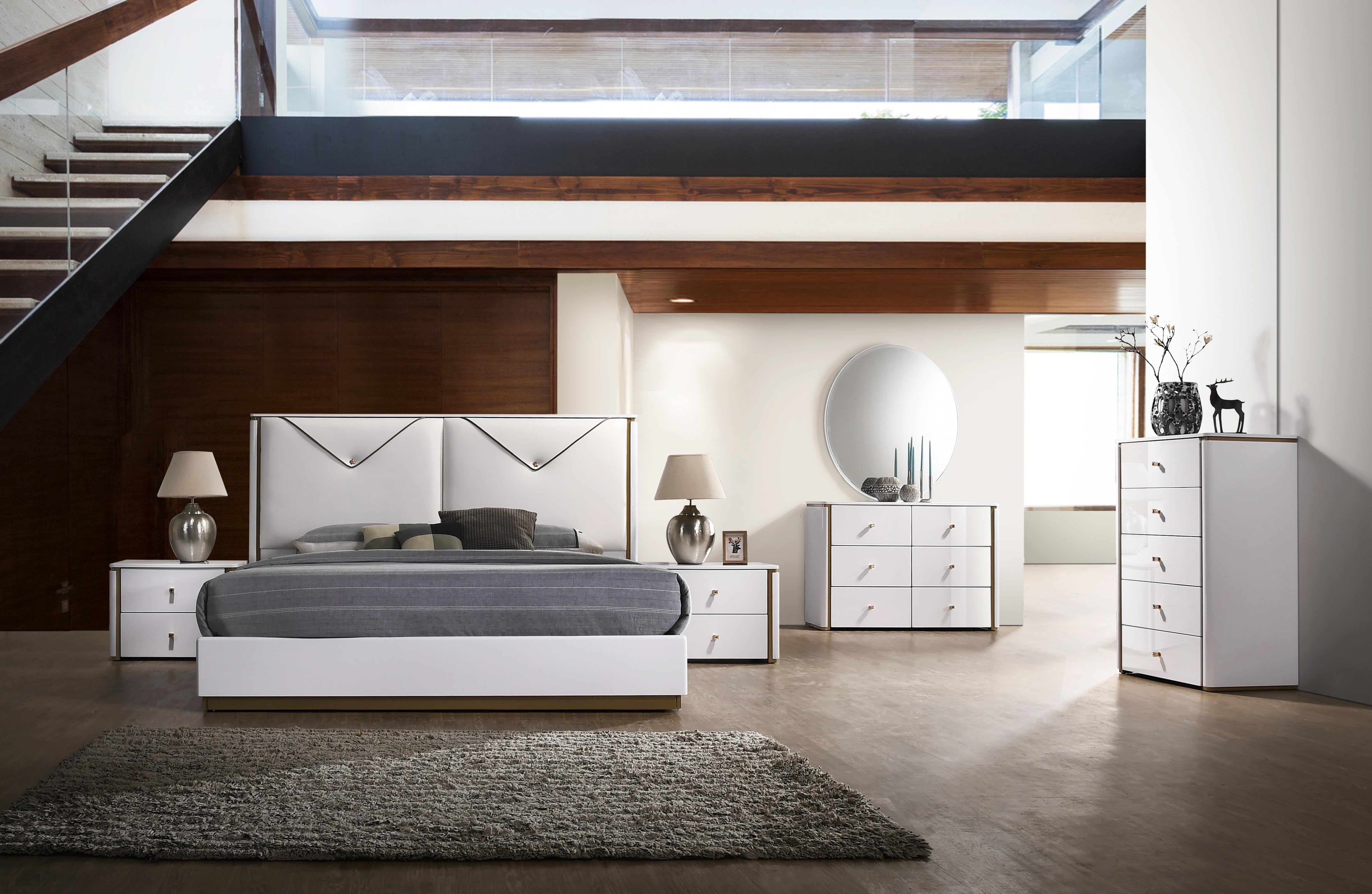 Contemporary Platform Bedroom Set Lucera SKU 17995-Q-Set-5 in White Leatherette