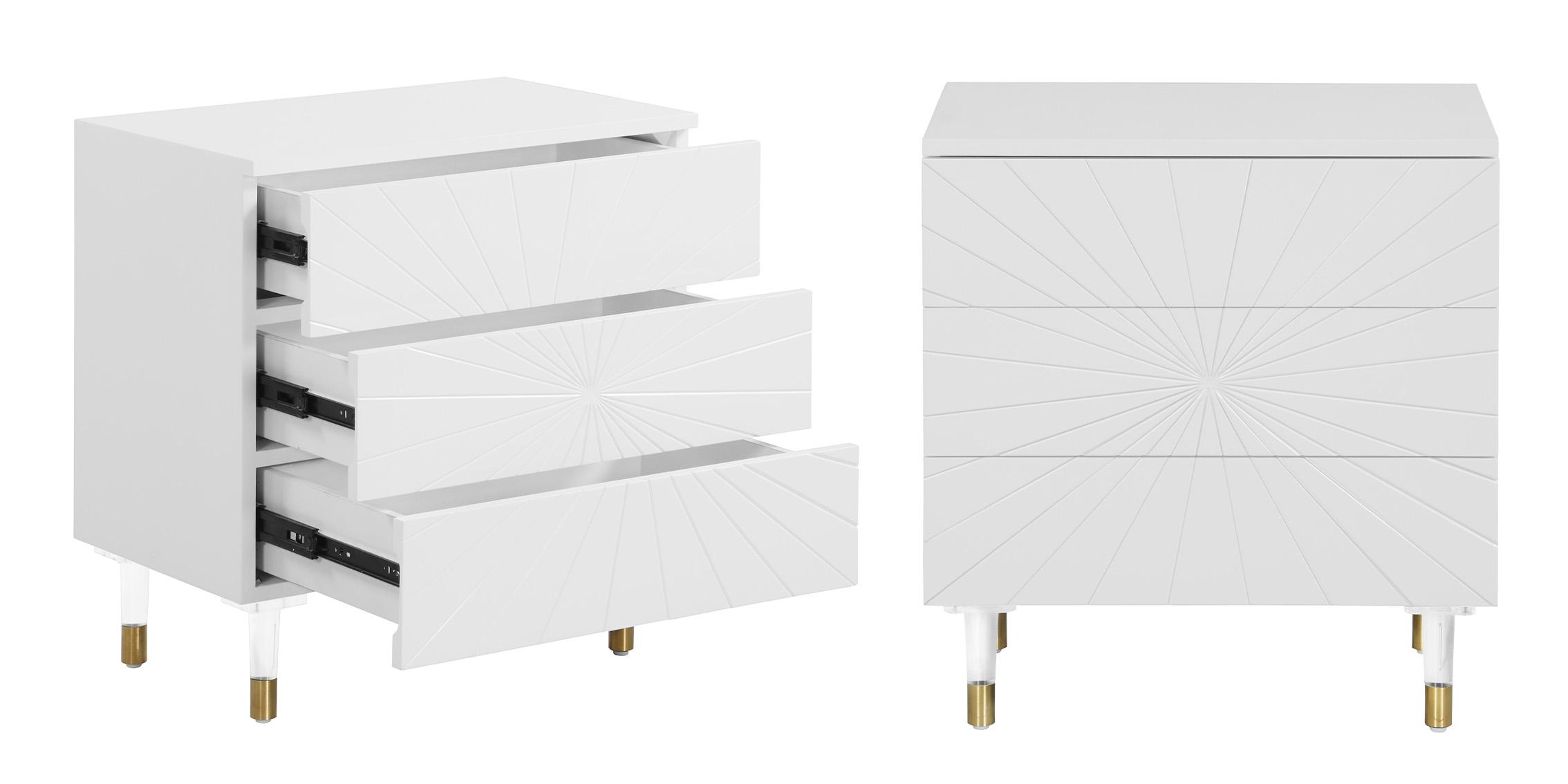 

    
White Lacquer Nightstand Set 2Pcs STARBURST 828 Meridian Contemporary Modern

