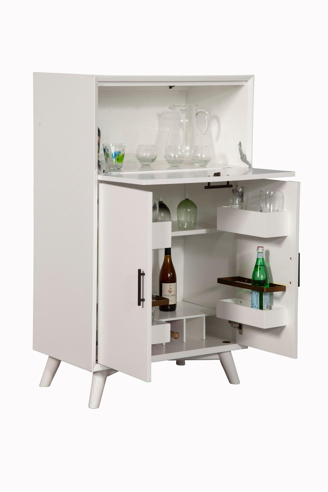 

        
Alpine Furniture Flynn Bar Cabinet White  812702029872
